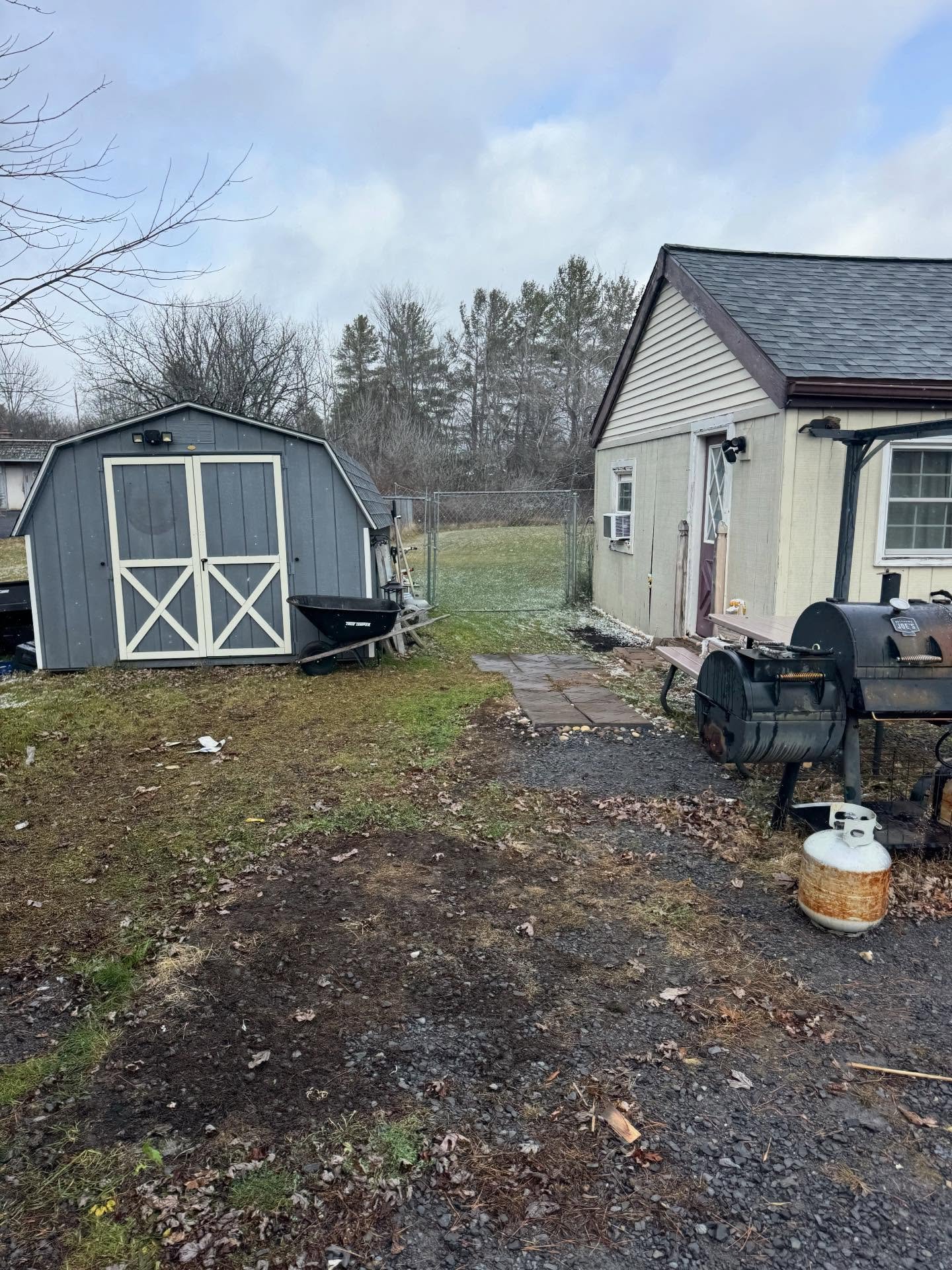 Why Choose Hammerhead Haul Away for Shed & Outdoor Structure Cleanouts in Rotterdam, NY?