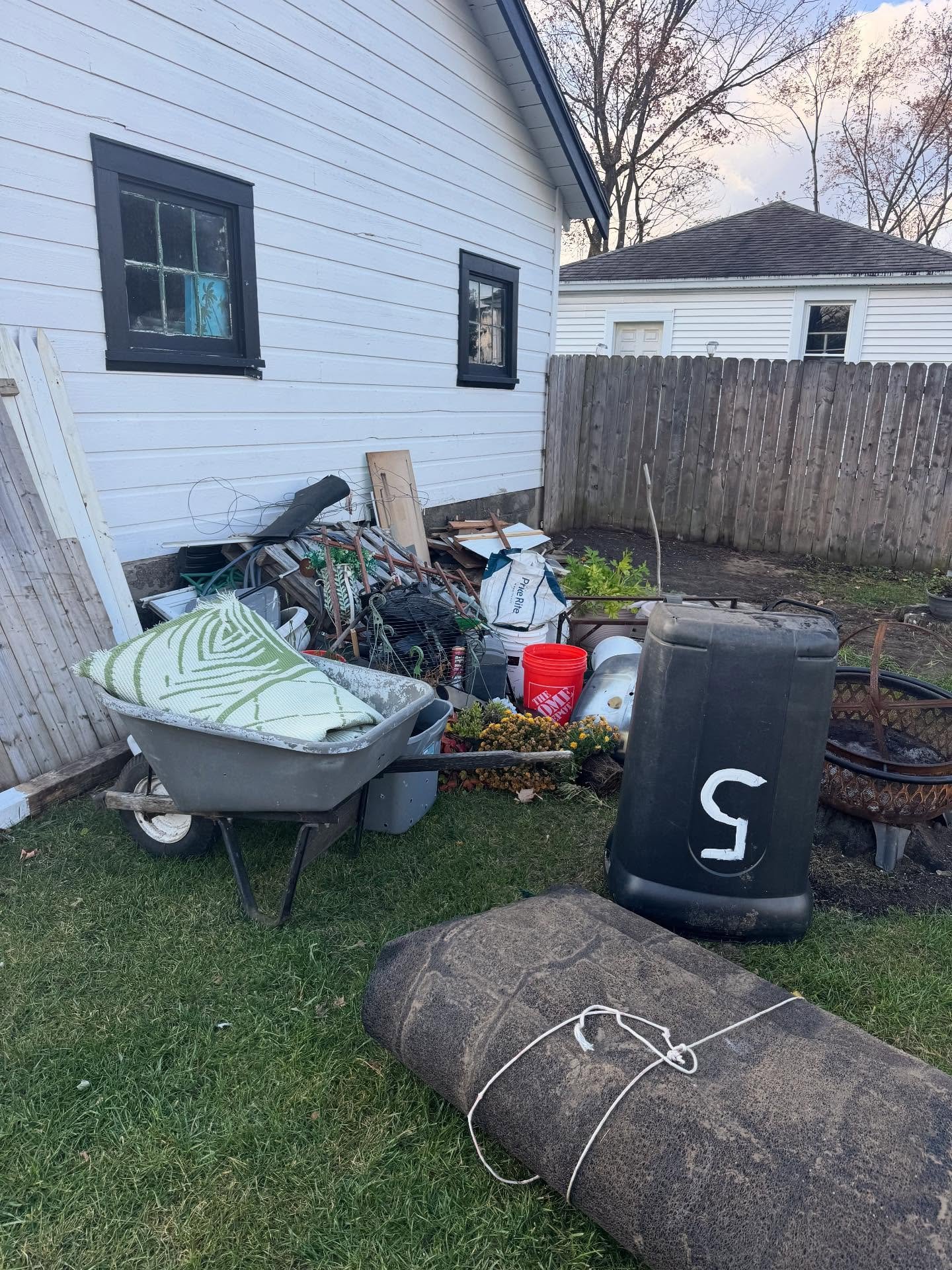 Why Choose Hammerhead Haul Away for Shed & Outdoor Structure Cleanouts?