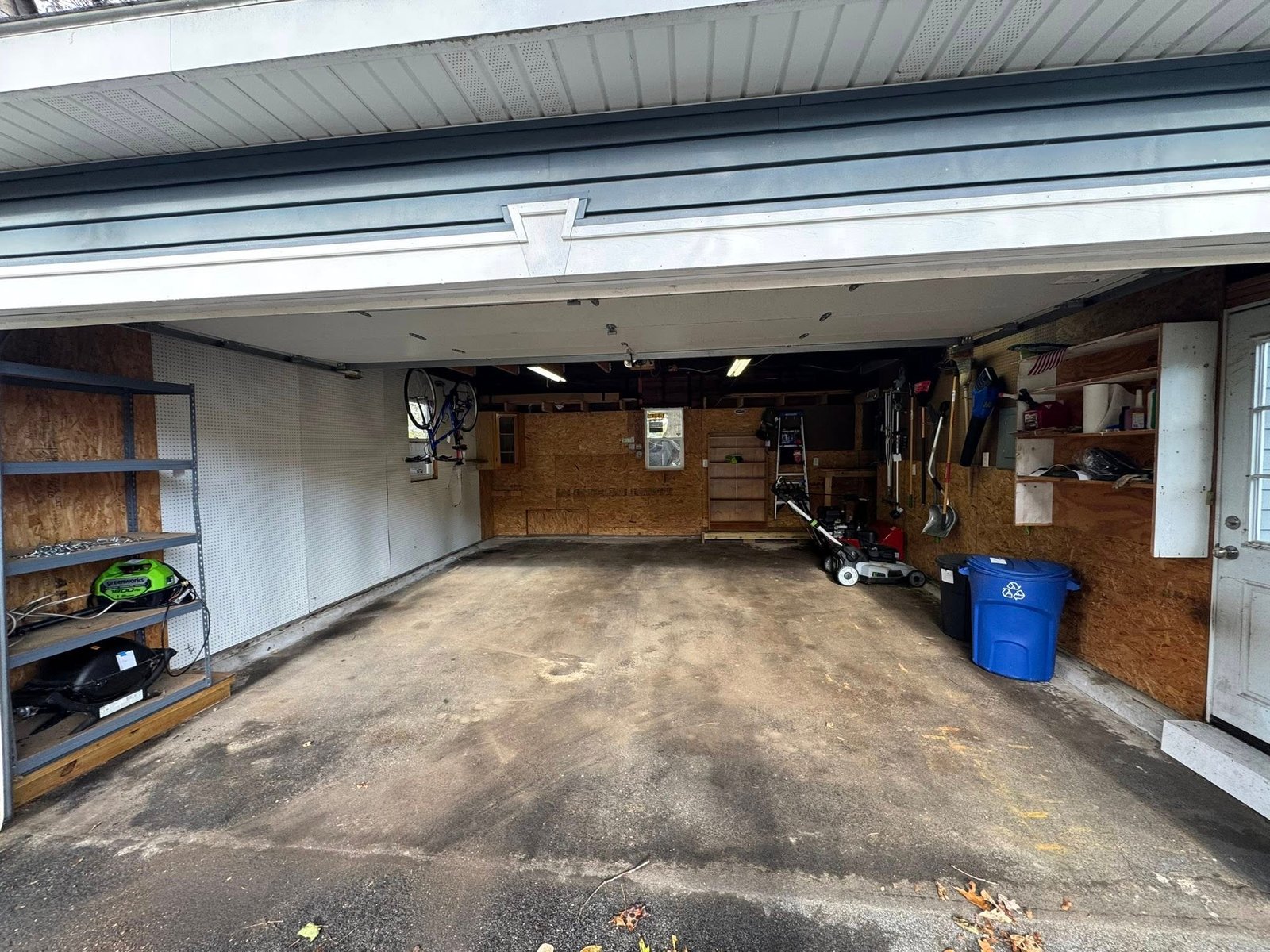Garage & Basement Cleanouts in Rotterdam, NY