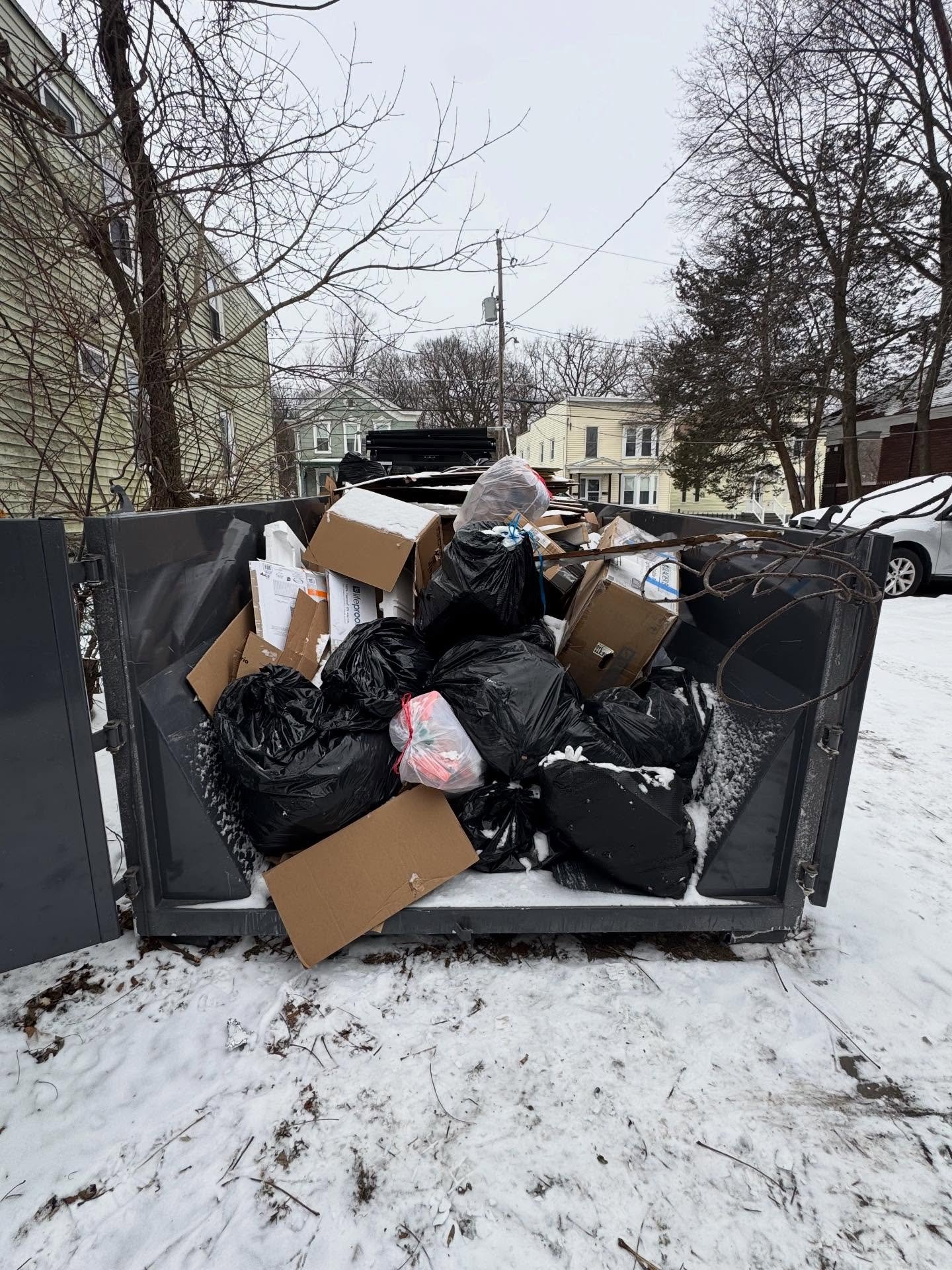 Professional Estate & Foreclosure Property Cleanout Services in Rotterdam